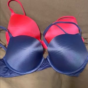 Lot of 2 Victoria’s Secret push up bras 36c